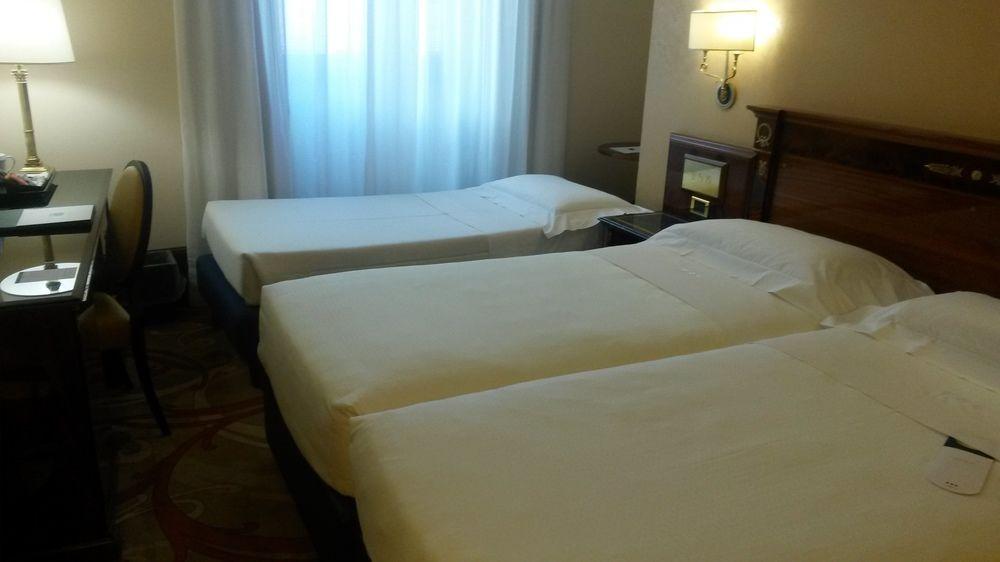 Una Hotels Scandinavia Milano Bagian luar foto