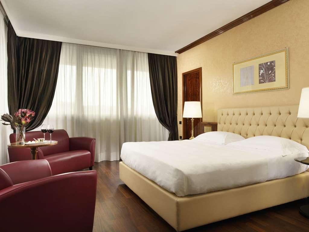 Una Hotels Scandinavia Milano Ruang foto