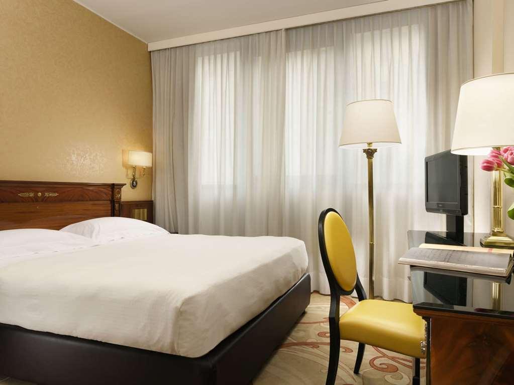 Una Hotels Scandinavia Milano Ruang foto