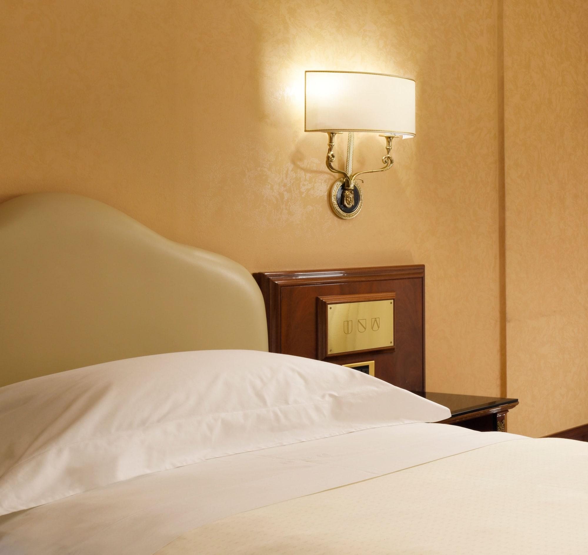 Una Hotels Scandinavia Milano Bagian luar foto
