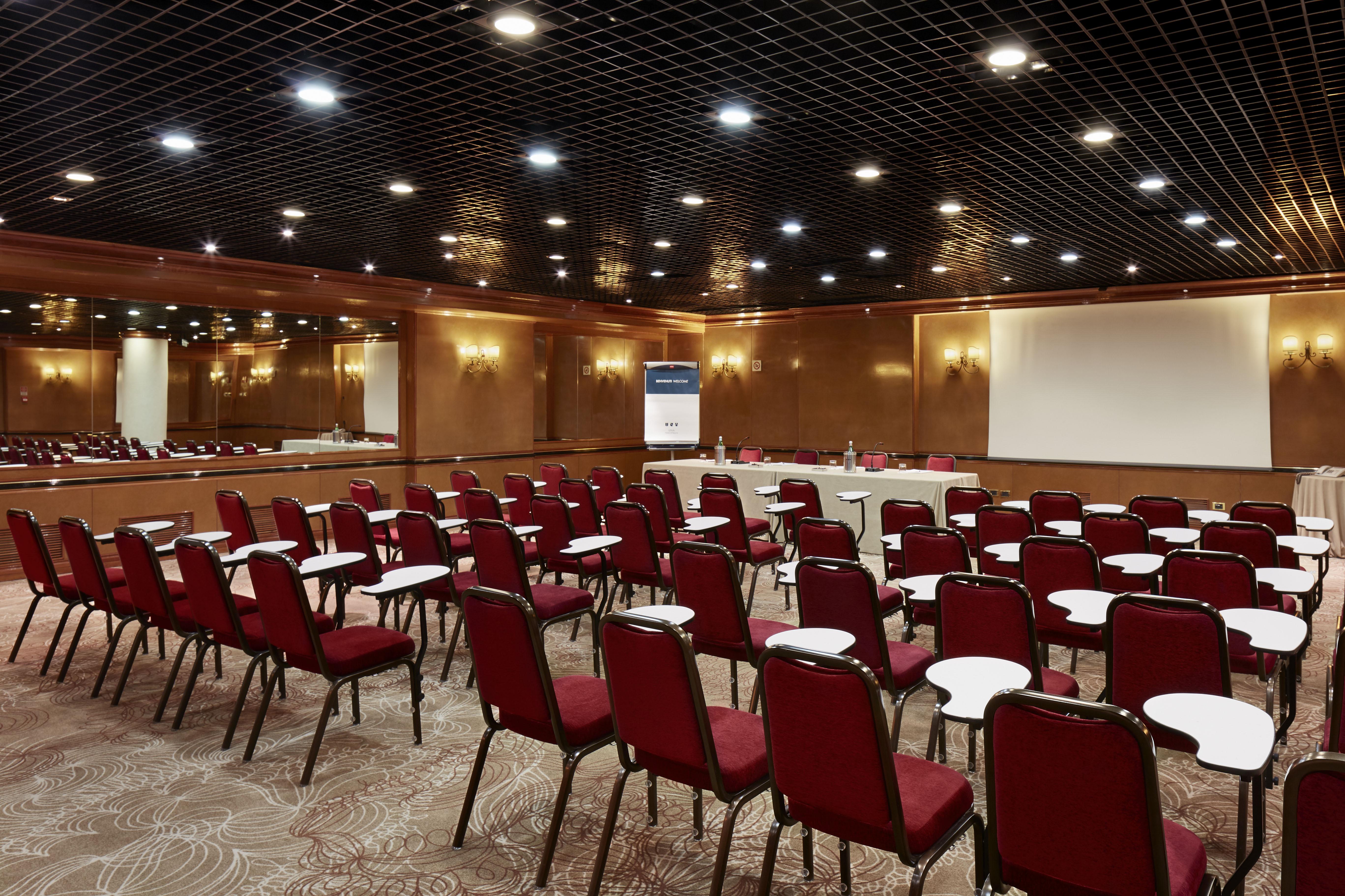 Una Hotels Scandinavia Milano Bagian luar foto