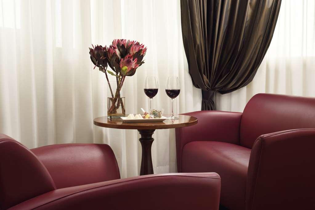 Una Hotels Scandinavia Milano Ruang foto