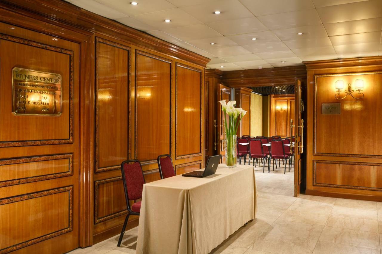 Una Hotels Scandinavia Milano Bagian luar foto